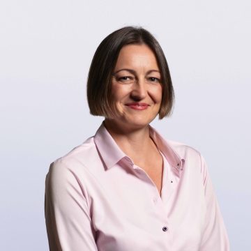 Headshot of Catherine Hurley, AIS Head of Global Accounts